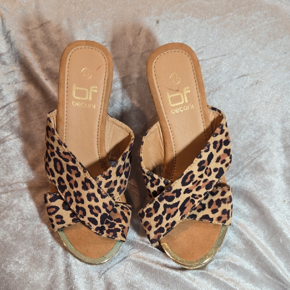 Women's Leopard Print Sandals